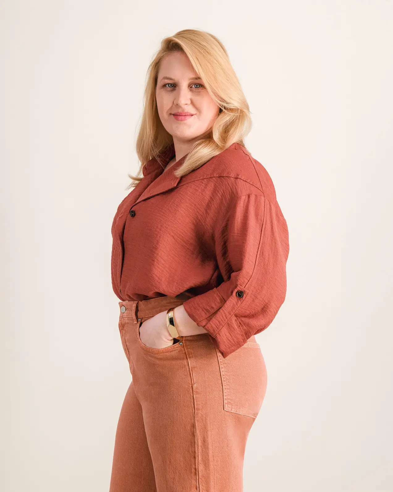 Portrait de Marie-Charlotte, membre de l’équipe.